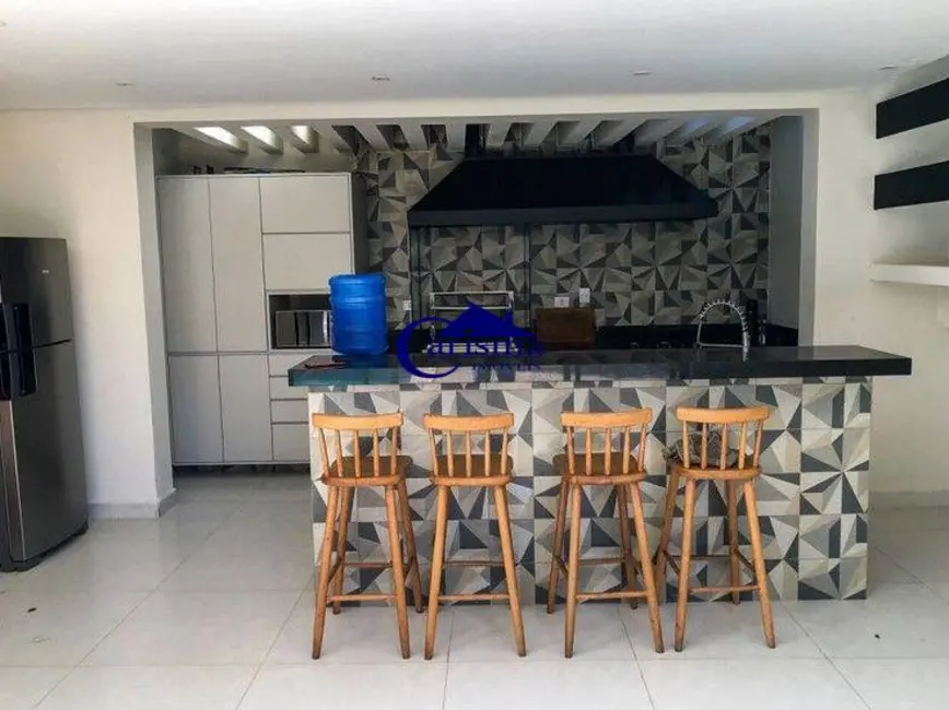 Sobrado com 6 quartos à venda, 300m2 em Balneário Praia do Pernambuco, Guaruja - SP - imagem 9 Foto 9 de Sobrado com 6 quartos à venda, 300m2 em Balneário Praia do Pernambuco, Guaruja - SP