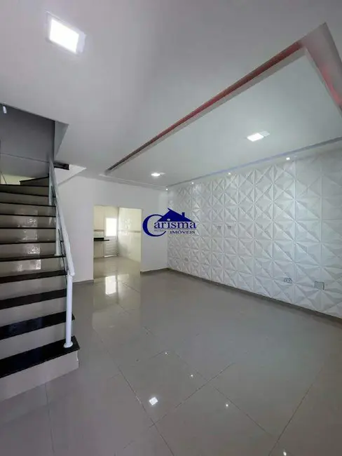 Sobrado com 3 quartos à venda, 115m2 em Santo Andre - SP - imagem 1 Foto 1 de Sobrado com 3 quartos à venda, 115m2 em Santo Andre - SP