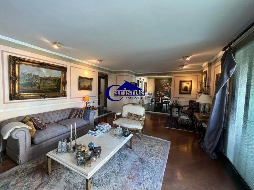 Foto 2 de Apartamento com 3 quartos à venda, 216m2 em Itaim Bibi, São Paulo - SP