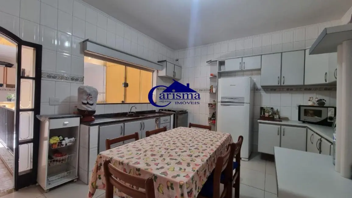 Foto 3 de Sobrado com 3 quartos à venda, 264m2 em Jardim Cambuí, Santo Andre - SP