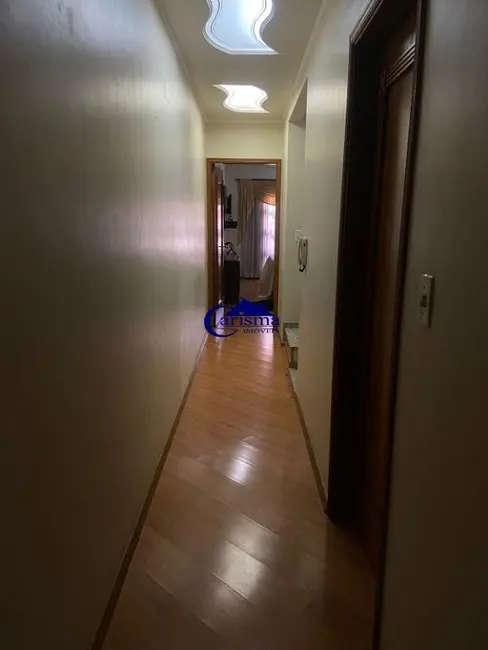 Sobrado com 3 quartos à venda, 310m2 em Campestre, Santo Andre - SP - imagem 6 Foto 6 de Sobrado com 3 quartos à venda, 310m2 em Campestre, Santo Andre - SP