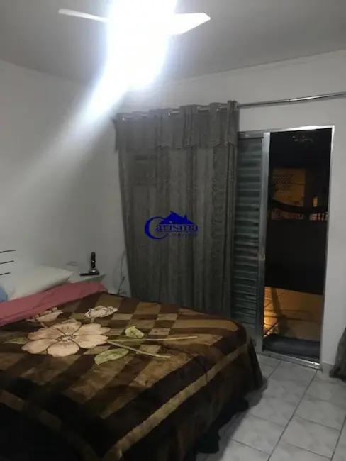 Foto 3 de Sobrado com 4 quartos à venda, 225m2 em Jardim Cristiane, Santo Andre - SP