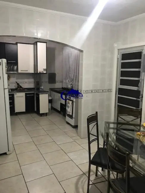 Foto 6 de Sobrado com 4 quartos à venda, 225m2 em Jardim Cristiane, Santo Andre - SP