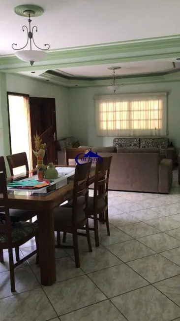 Foto 2 de Sobrado com 3 quartos à venda, 309m2 em Vila Luzita, Santo Andre - SP