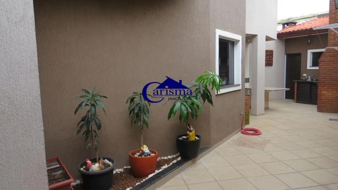 Foto 9 de Sobrado com 3 quartos à venda, 187m2 em Parque Jaçatuba, Santo Andre - SP