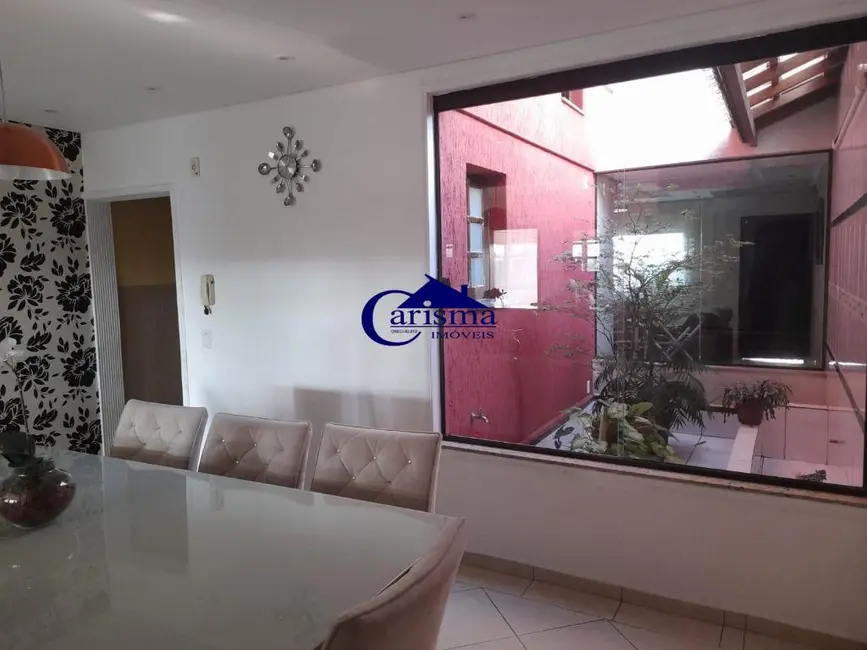 Foto 6 de Sobrado com 4 quartos à venda, 262m2 em Vila Alto de Santo André, Santo Andre - SP