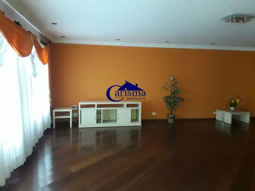 Sobrado com 4 quartos à venda, 300m2 em Parque Erasmo Assunção, Santo Andre - SP - imagem 2 Foto 2 de Sobrado com 4 quartos à venda, 300m2 em Parque Erasmo Assunção, Santo Andre - SP