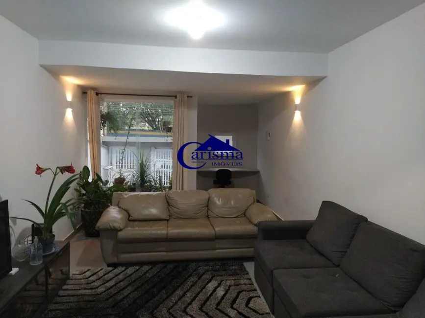 Sobrado com 4 quartos à venda, 289m2 em Parque Jaçatuba, Santo Andre - SP - imagem 2 Foto 2 de Sobrado com 4 quartos à venda, 289m2 em Parque Jaçatuba, Santo Andre - SP