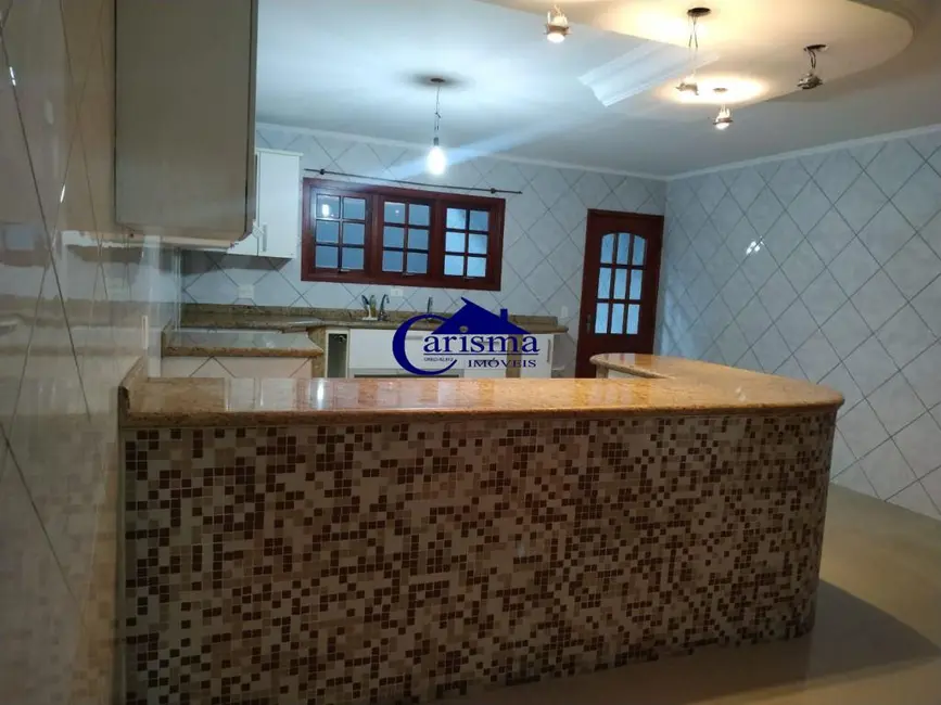 Foto 3 de Sobrado com 5 quartos à venda, 380m2 em Parque São Vicente, Maua - SP