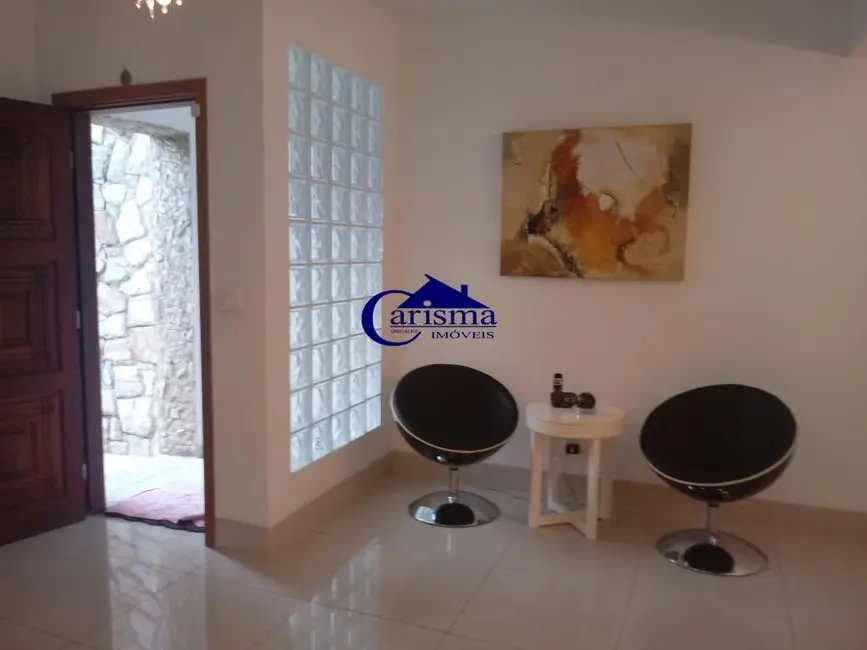 Sobrado com 4 quartos à venda, 329m2 em Santa Maria, Sao Caetano Do Sul - SP - imagem 5 Foto 5 de Sobrado com 4 quartos à venda, 329m2 em Santa Maria, Sao Caetano Do Sul - SP