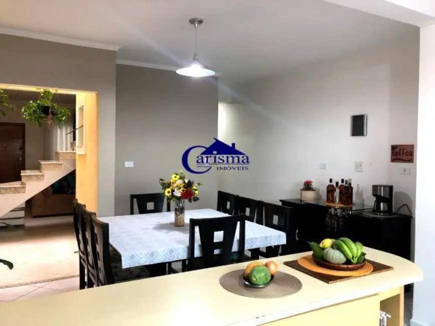 Foto 1 de Sobrado com 3 quartos à venda, 121m2 em Jardim das Maravilhas, Santo Andre - SP