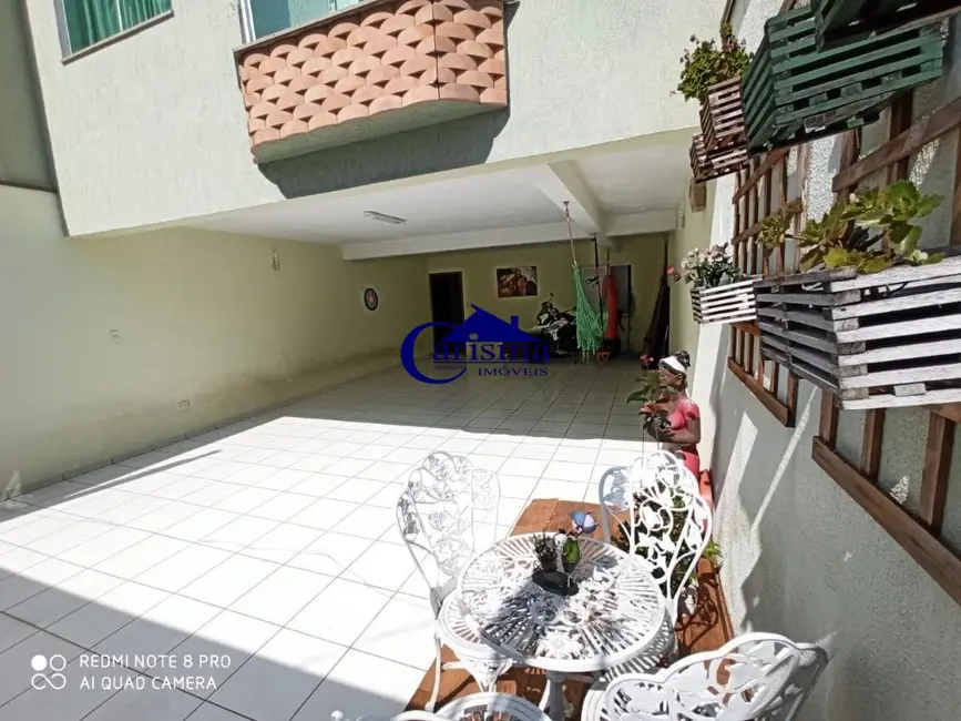 Foto 3 de Sobrado com 3 quartos para alugar, 207m2 em Campestre, Santo Andre - SP