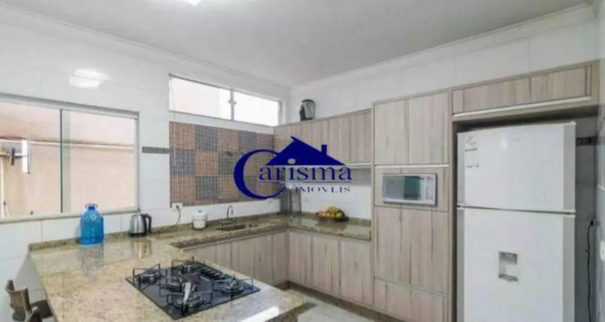 Foto 7 de Sobrado com 3 quartos para alugar, 266m2 em Vila Alzira, Santo Andre - SP