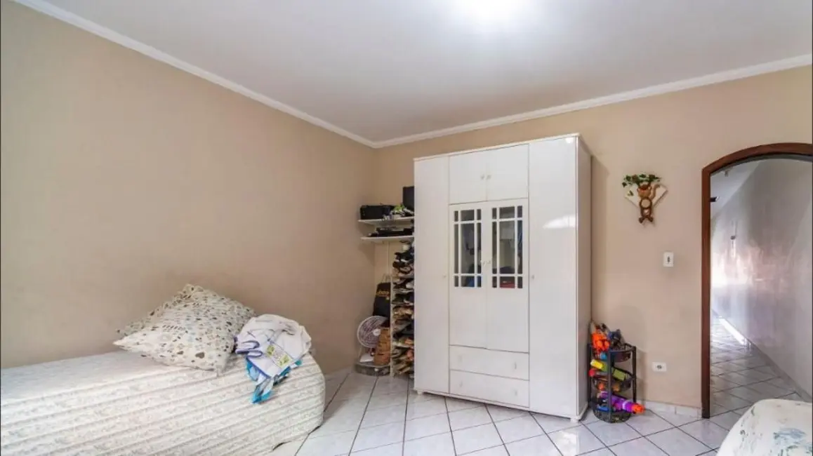 Foto 9 de Sobrado com 3 quartos para alugar, 158m2 em Jardim Las Vegas, Santo Andre - SP