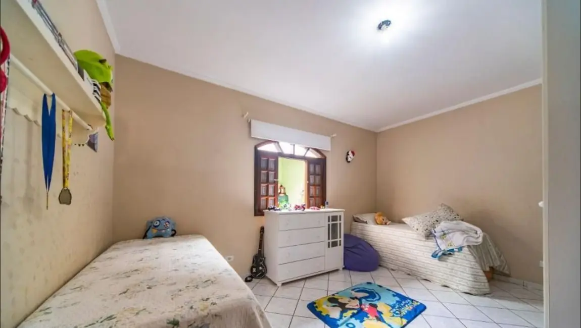 Foto 7 de Sobrado com 3 quartos para alugar, 158m2 em Jardim Las Vegas, Santo Andre - SP