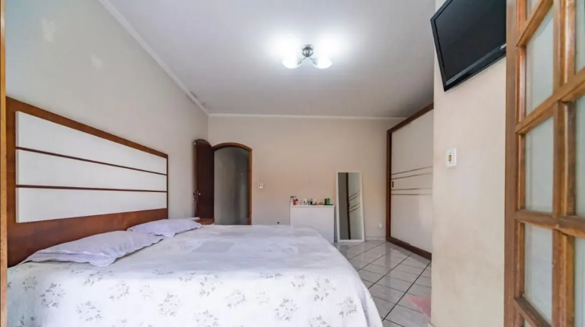 Foto 8 de Sobrado com 3 quartos para alugar, 158m2 em Jardim Las Vegas, Santo Andre - SP