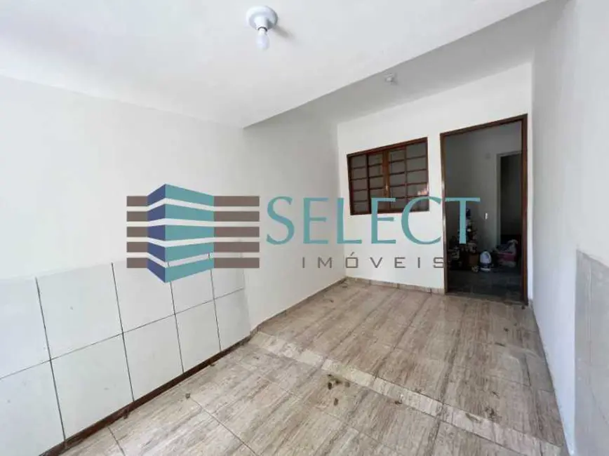 Casa com 2 quartos para alugar, 70m2 em Sao Jose Do Rio Preto - SP - imagem 3 Foto 3 de Casa com 2 quartos para alugar, 70m2 em Sao Jose Do Rio Preto - SP