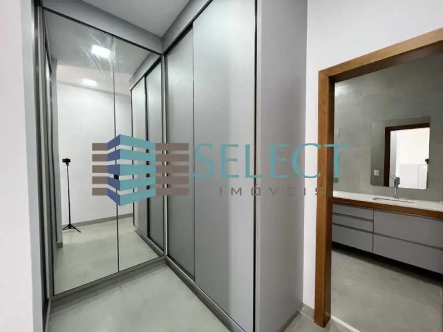 Casa de Condomínio com 4 quartos à venda, 216m2 em Sao Jose Do Rio Preto - SP - imagem 6 Foto 6 de Casa de Condomínio com 4 quartos à venda, 216m2 em Sao Jose Do Rio Preto - SP