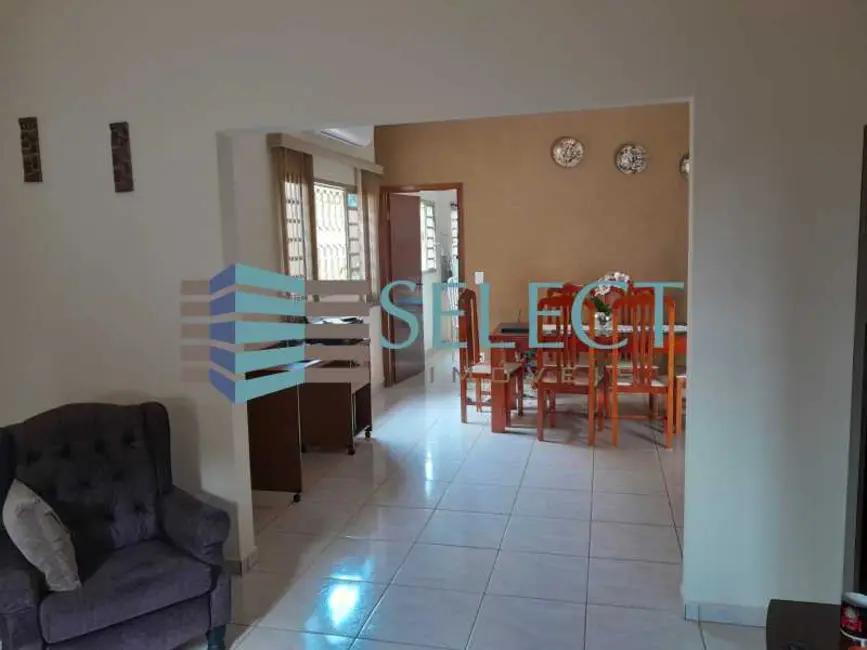 Foto 2 de Casa com 3 quartos à venda, 175m2 em Sao Jose Do Rio Preto - SP