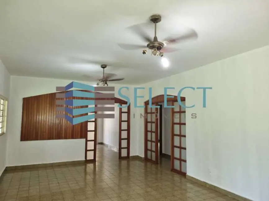 Chácara com 3 quartos à venda, 299m2 em Guapiacu - SP - imagem 8 Foto 8 de Chácara com 3 quartos à venda, 299m2 em Guapiacu - SP