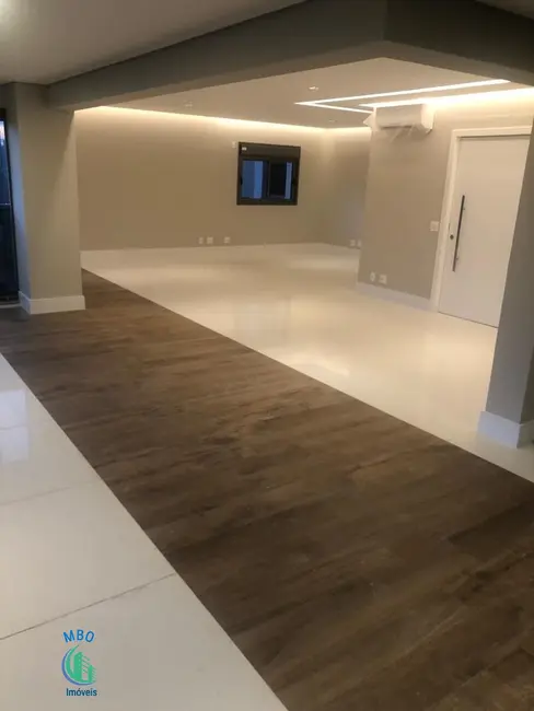 Apartamento com 3 quartos à venda, 193m2 em Campo Belo, São Paulo - SP - imagem 1 Foto 1 de Apartamento com 3 quartos à venda, 193m2 em Campo Belo, São Paulo - SP