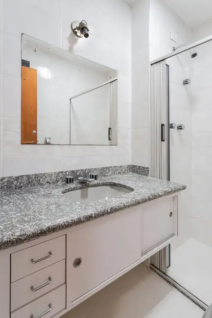 Foto 7 de Apartamento com 3 quartos à venda, 184m2 em Aclimação, São Paulo - SP