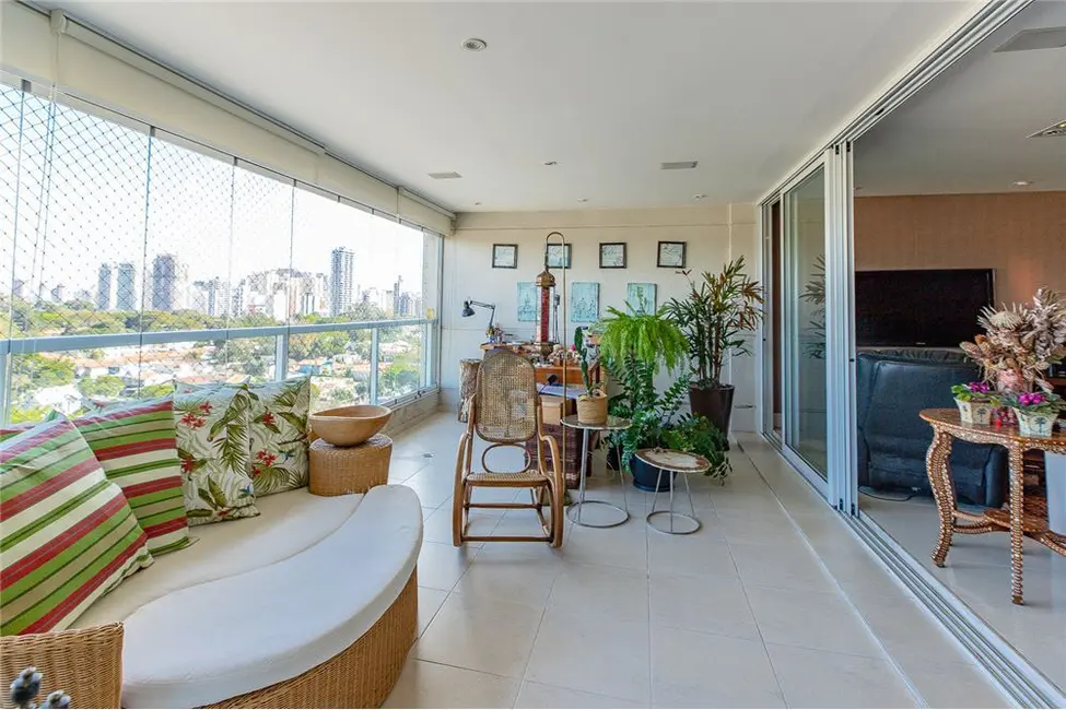 Foto 2 de Apartamento com 3 quartos à venda, 180m2 em Campo Belo, São Paulo - SP