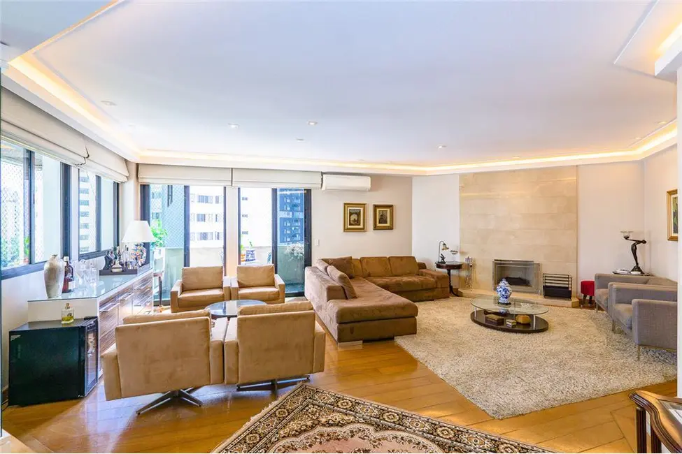 Foto 6 de Apartamento com 3 quartos à venda, 200m2 em Campo Belo, São Paulo - SP