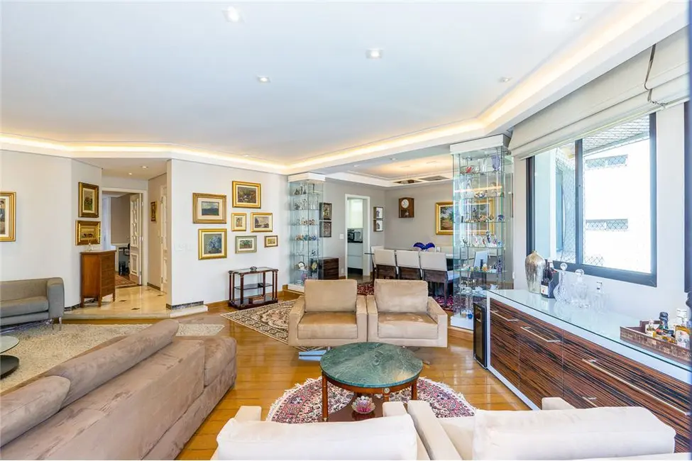 Foto 3 de Apartamento com 3 quartos à venda, 200m2 em Campo Belo, São Paulo - SP