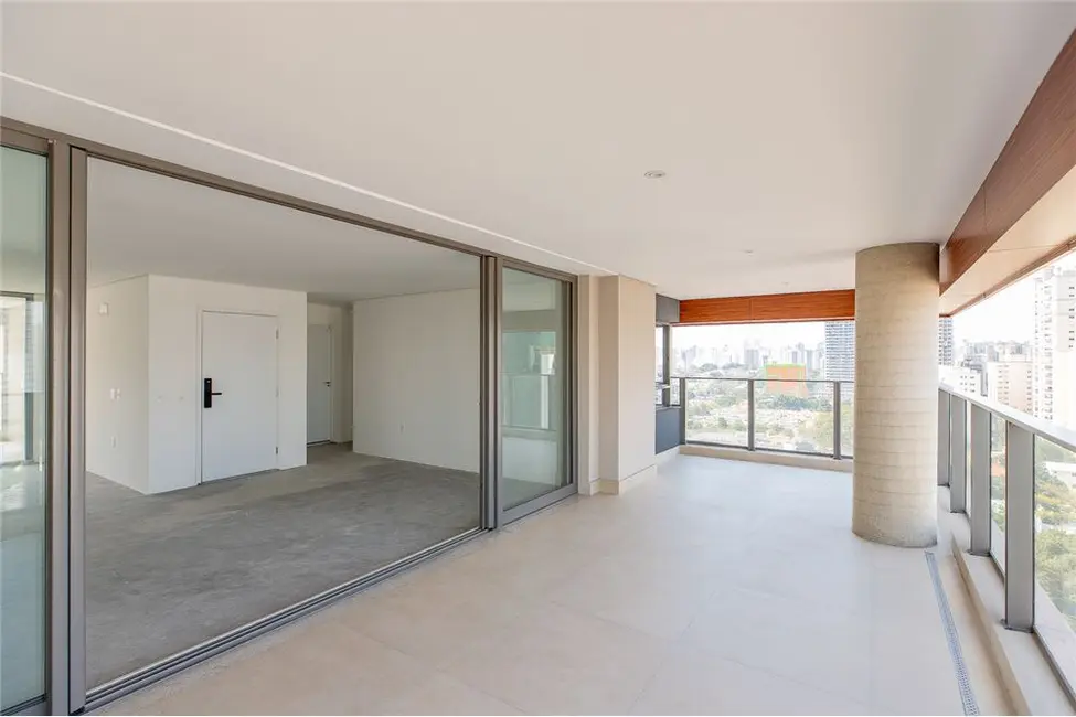 Foto 5 de Apartamento com 4 quartos à venda, 232m2 em Campo Belo, São Paulo - SP