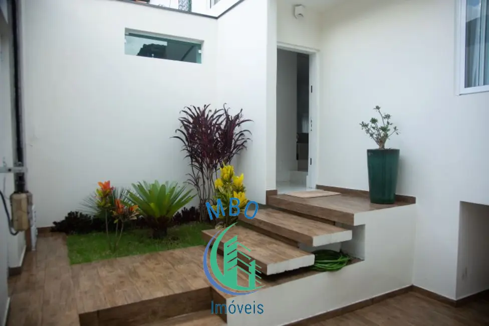 Casa com 4 quartos à venda, 260m2 em Vila Mariana, São Paulo - SP - imagem 1 Foto 1 de Casa com 4 quartos à venda, 260m2 em Vila Mariana, São Paulo - SP