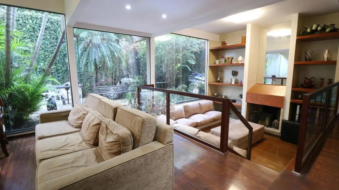 Foto 3 de Casa com 5 quartos à venda, 337m2 em Vila Mariana, São Paulo - SP