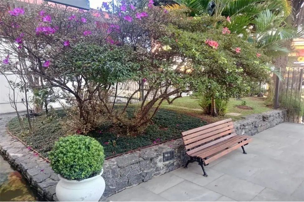 Foto 2 de Apartamento com 2 quartos à venda, 62m2 em Moema, São Paulo - SP