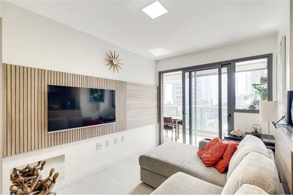 Foto 2 de Apartamento com 2 quartos à venda, 72m2 em Moema, São Paulo - SP