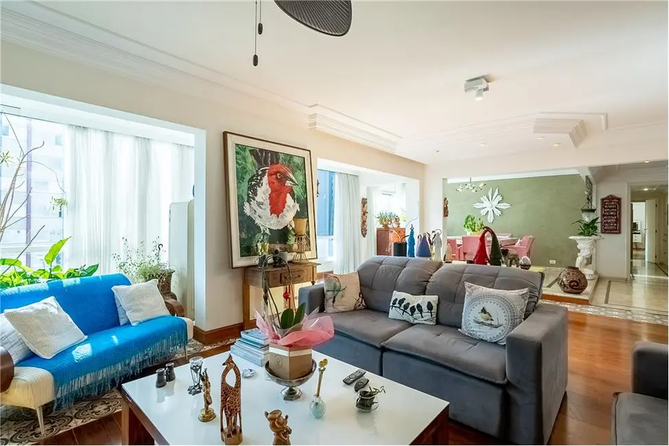 Apartamento com 3 quartos à venda, 208m2 em Moema, São Paulo - SP - imagem 3 Foto 3 de Apartamento com 3 quartos à venda, 208m2 em Moema, São Paulo - SP