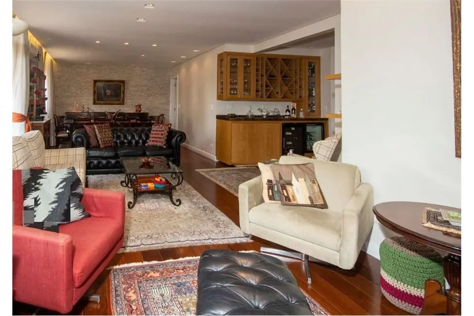 Foto 3 de Apartamento com 4 quartos à venda, 200m2 em Moema, São Paulo - SP