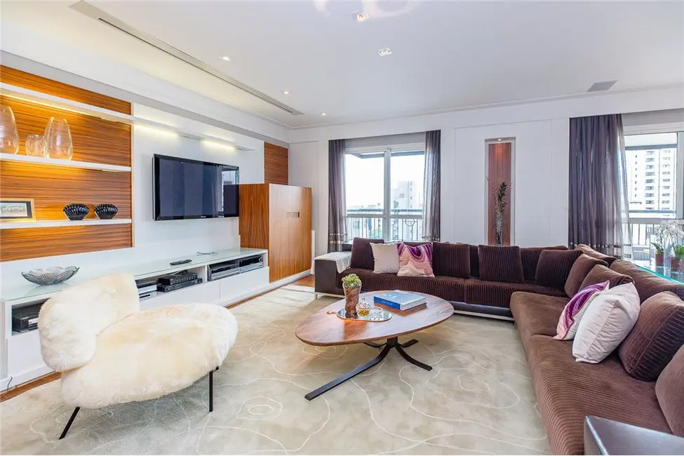Apartamento com 3 quartos à venda, 300m2 em Moema, São Paulo - SP - imagem 8 Foto 8 de Apartamento com 3 quartos à venda, 300m2 em Moema, São Paulo - SP