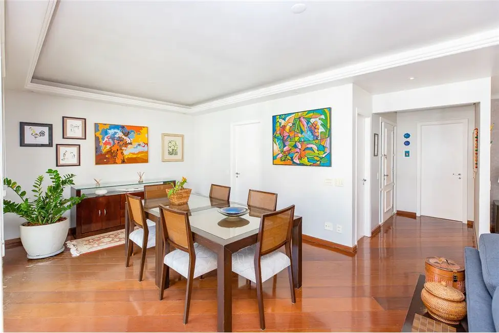 Apartamento com 3 quartos à venda, 161m2 em Moema, São Paulo - SP - imagem 6 Foto 6 de Apartamento com 3 quartos à venda, 161m2 em Moema, São Paulo - SP