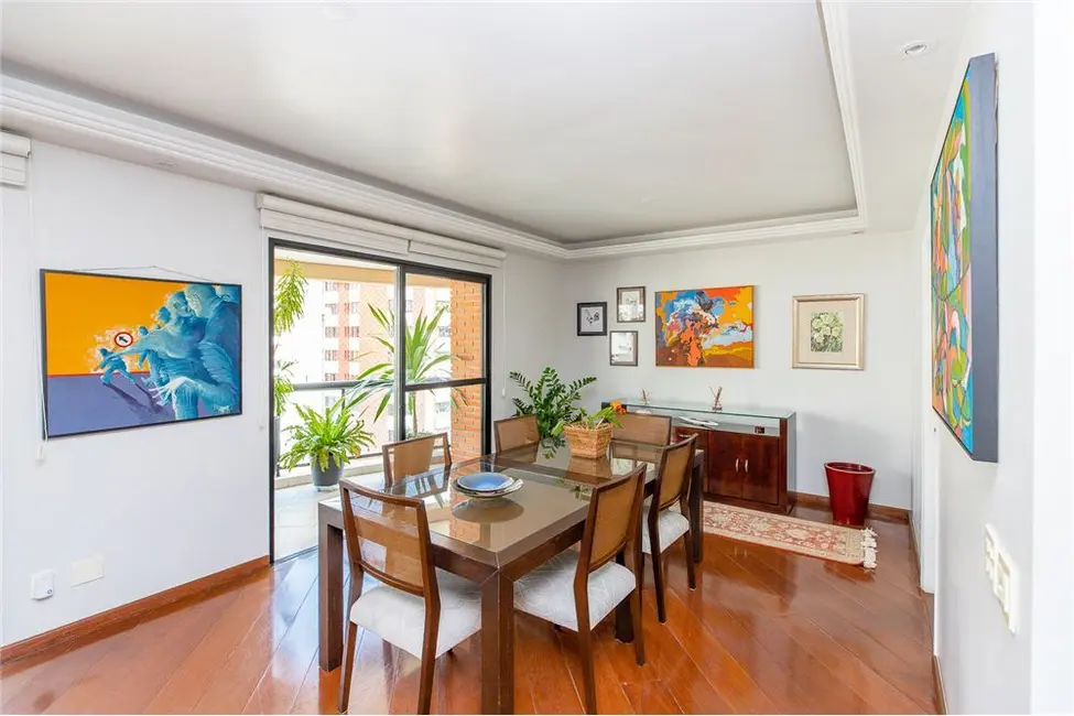 Apartamento com 3 quartos à venda, 161m2 em Moema, São Paulo - SP - imagem 8 Foto 8 de Apartamento com 3 quartos à venda, 161m2 em Moema, São Paulo - SP