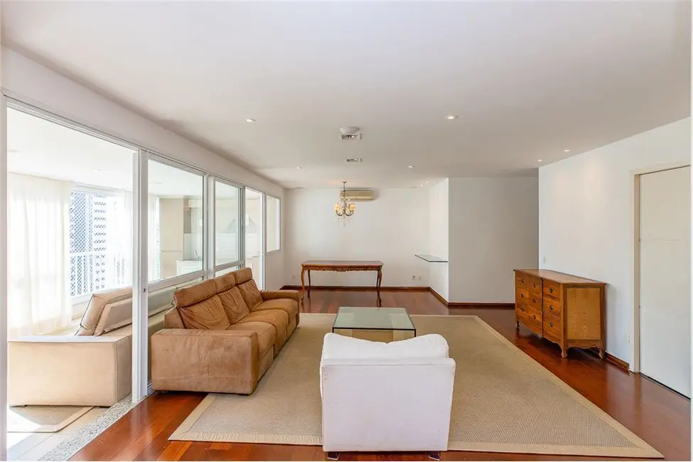 Foto 3 de Apartamento com 3 quartos à venda, 181m2 em Moema, São Paulo - SP