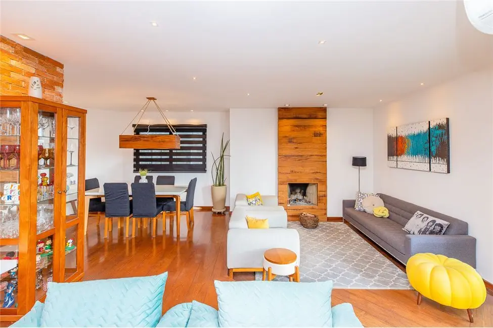 Apartamento com 3 quartos à venda, 181m2 em Moema, São Paulo - SP - imagem 4 Foto 4 de Apartamento com 3 quartos à venda, 181m2 em Moema, São Paulo - SP