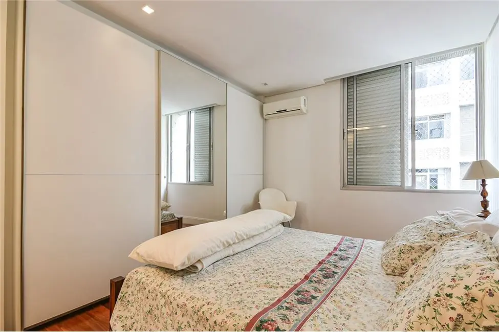 Foto 2 de Apartamento com 2 quartos à venda, 129m2 em Itaim Bibi, São Paulo - SP