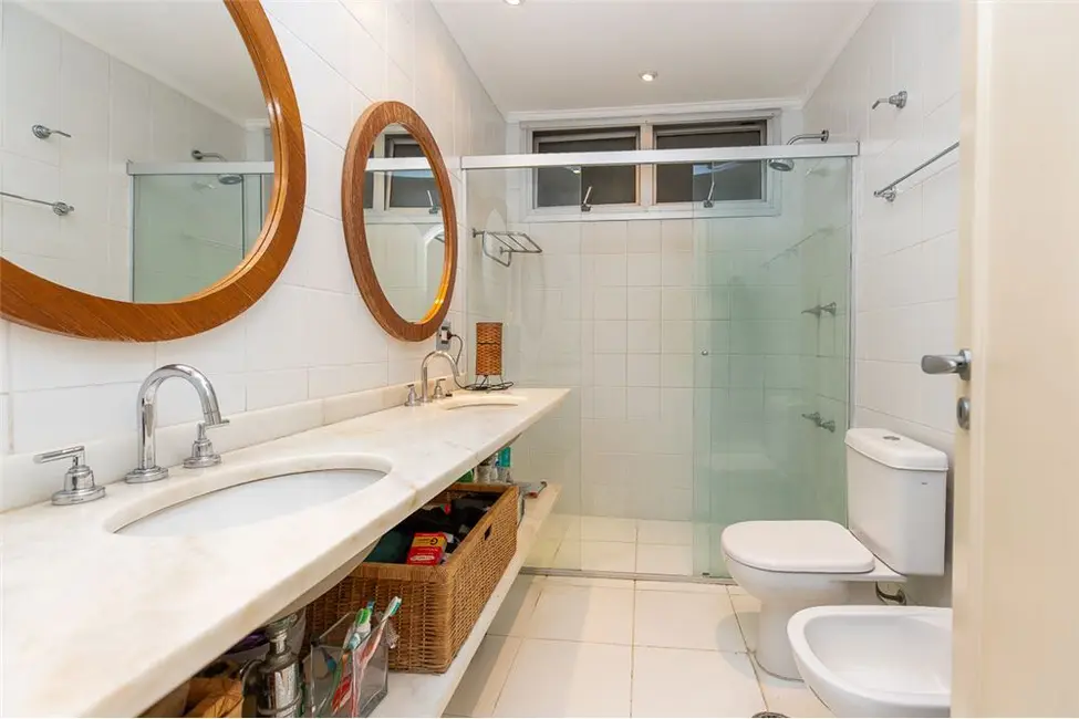 Apartamento com 3 quartos à venda, 210m2 em Itaim Bibi, São Paulo - SP - imagem 9 Foto 9 de Apartamento com 3 quartos à venda, 210m2 em Itaim Bibi, São Paulo - SP