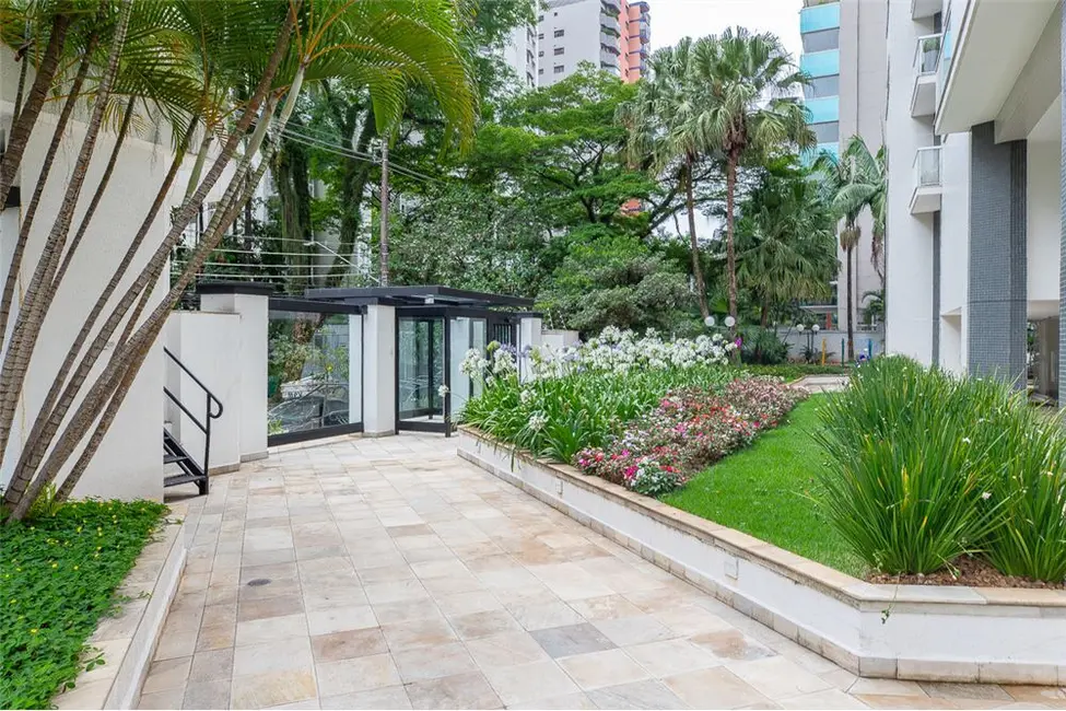 Apartamento com 3 quartos à venda, 210m2 em Itaim Bibi, São Paulo - SP - imagem 2 Foto 2 de Apartamento com 3 quartos à venda, 210m2 em Itaim Bibi, São Paulo - SP