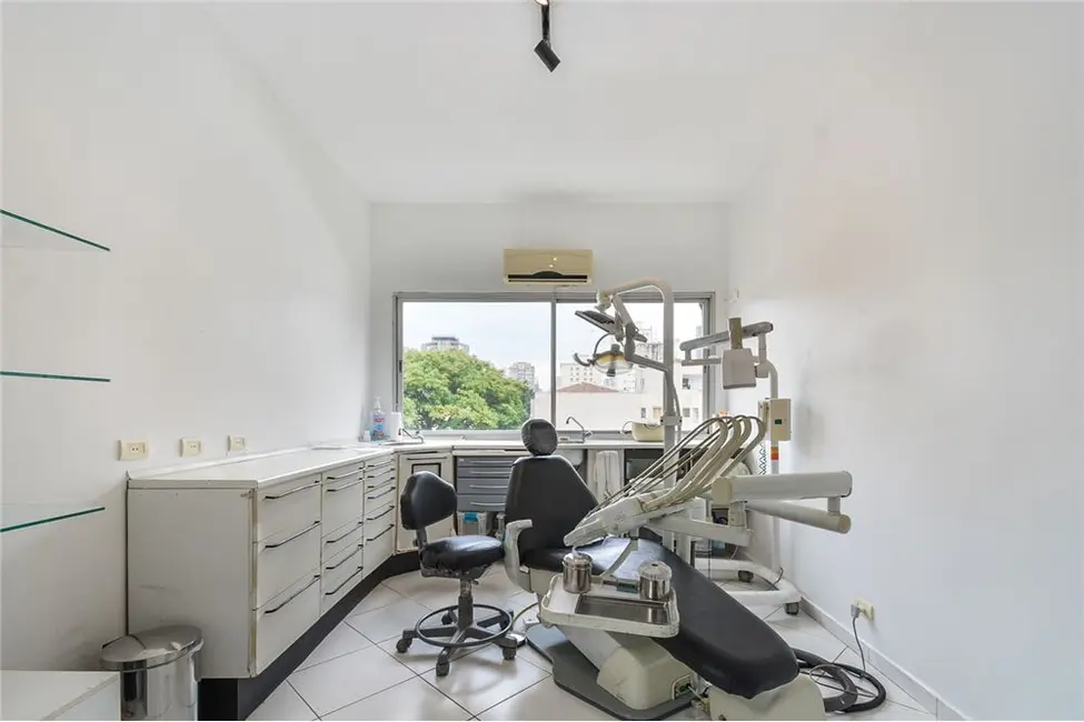 Foto 2 de Apartamento com 3 quartos à venda, 75m2 em Itaim Bibi, São Paulo - SP