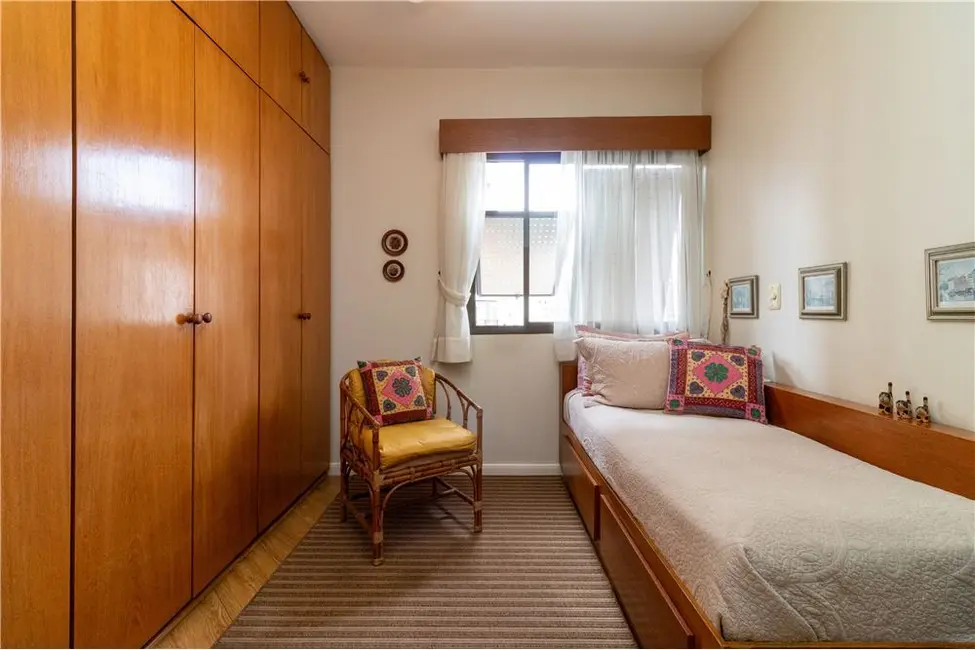 Foto 5 de Apartamento com 3 quartos à venda, 143m2 em Itaim Bibi, São Paulo - SP