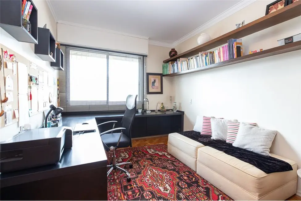 Apartamento com 3 quartos à venda, 180m2 em Itaim Bibi, São Paulo - SP - imagem 3 Foto 3 de Apartamento com 3 quartos à venda, 180m2 em Itaim Bibi, São Paulo - SP