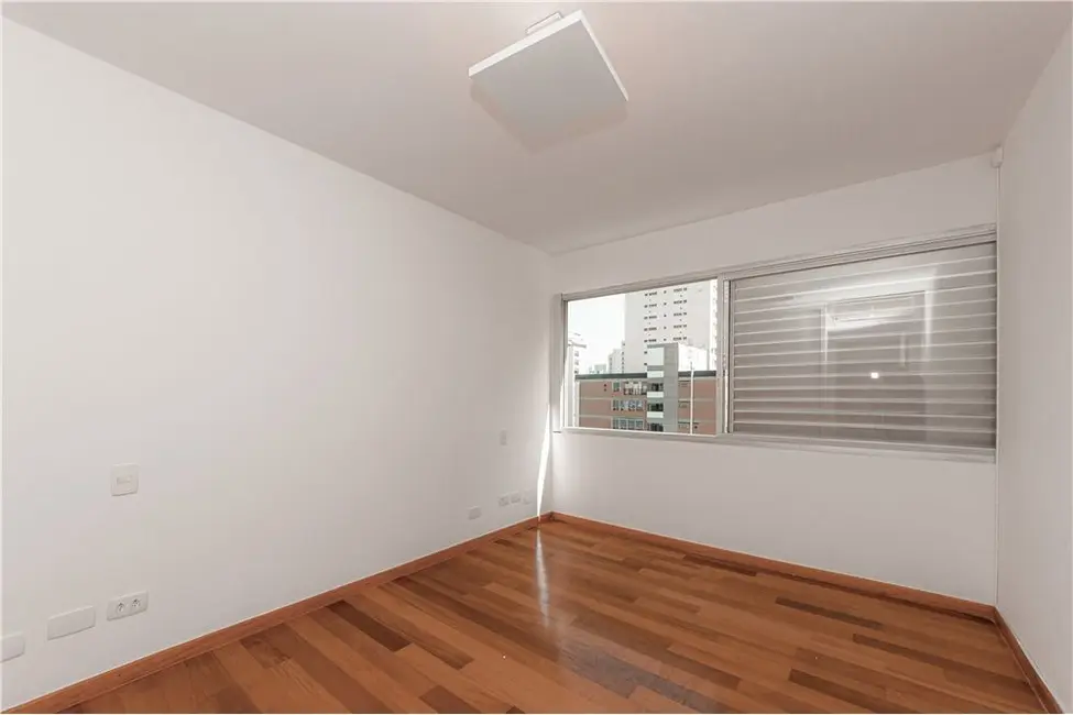 Apartamento com 3 quartos à venda, 149m2 em Itaim Bibi, São Paulo - SP - imagem 6 Foto 6 de Apartamento com 3 quartos à venda, 149m2 em Itaim Bibi, São Paulo - SP