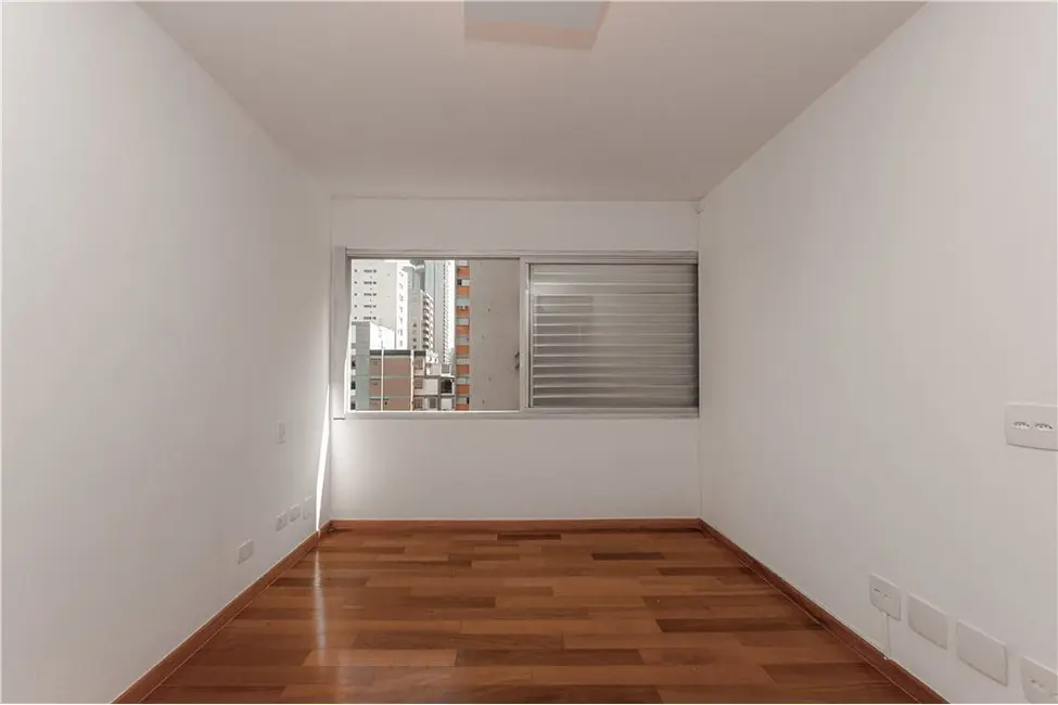 Apartamento com 3 quartos à venda, 149m2 em Itaim Bibi, São Paulo - SP - imagem 5 Foto 5 de Apartamento com 3 quartos à venda, 149m2 em Itaim Bibi, São Paulo - SP