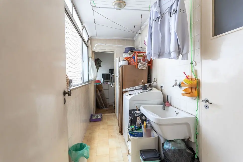 Foto 3 de Apartamento com 3 quartos à venda, 105m2 em Moema, São Paulo - SP